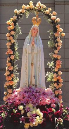 Page 10 Our Lady of Lourdes Parish April 29, 2018 ROSARY MARCH SUNDAY, MAY 6TH 12:30 MASS MASS FOLLOWED BY ROSARY AND MAY CROWNING IN THE GROTTO Sal Valentinetti Concert On Saturday, May