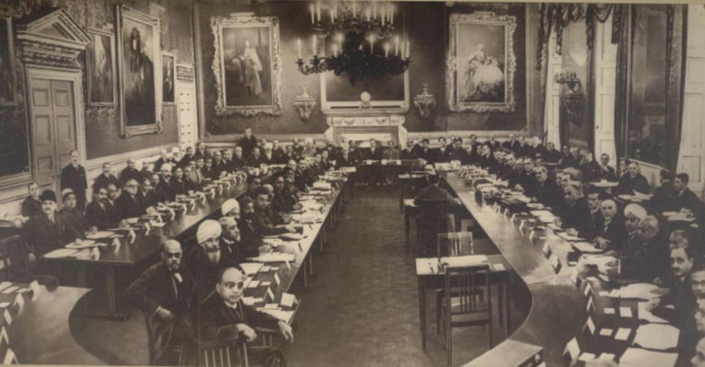 Appendix III Pictured above is one of the three Indian Round Table Conferences, this one being held at St. James s Palace, London in 1930.