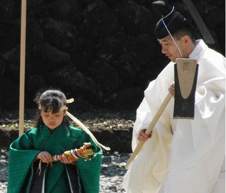 Two major religions in Japan, then as now: Shintoism and Buddhism Shintoism is focused on worship of spirits in nature and on purification rituals Buddhism is led by two sects, the Pure Land