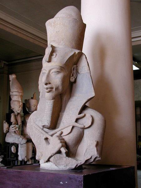 Early in his reign Akhenaten used art as a way of emphasizing his intention of doing things very differently.