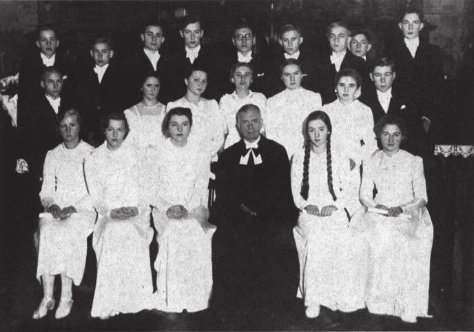 Darius Petkūnas Pastor Johann Wischeropp and the Kaunas ethnic german confirmation class. Bilder 1964. Keleris asked that he also be permitted to forego the pro ministerio examination.