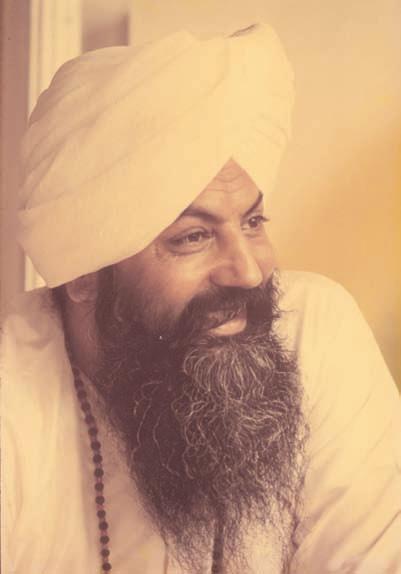 G U R U D A K S H I N A Yogi Bhajan has told us that the life of a Teacher is the last incarnation on this planet, and that by becoming a Teacher, we can be liberated.