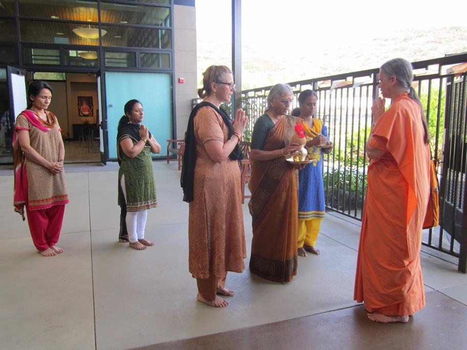 Swamini Radhikanadaji s visit and CMSD Summer Camp 2016 CMSD was blessed by the presence of Swamini Radhikananda ji this summer.