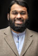 August 7 Prof. Yasir Qadhi Lecturer, Rhodes College Yasir Qadhi was born in Houston, TX and completed A B.Sc. in Chemical Engineering from the University of Houston.
