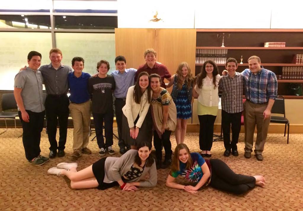 Senior Youth Group (SYG) 9 th - 12 th Grade SYG is an acvve Jewish community open to all our high school students Our SYG is run almost envrely by an elected board of teenagers (overseen by Kelly &