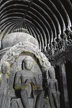 POST-MAURYAN TRENDS IN INDIAN ART AND ARCHITECTURE 41 paintings such as Simhala Avadana, Mahajanaka Jataka and Vidhurpundita Jataka cover the entire wall of the cave.