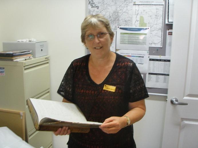 Late last month, I drove over to Toodyay to collect an old New Norcia police daily incident book from our former colleague and Collections Manager, Margie Eberle; Margie is now the Heritage Officer