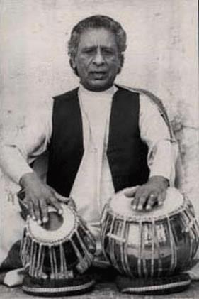 As Tari Khan became famous, he became progressively unprofessional and insanely paranoid of other tabla players.