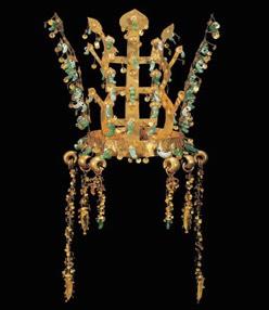 Gold and jade crown! Silla Kingdom, Korea! Three Kingdoms Period 5 th -6 th century CE! Metalwork (gold and jade)! Used in ceremonial rites!