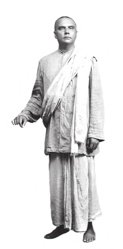 Swami Abhedananda: The Philosopher Swami Vimalatmananda Swami Vivekananda became a Vedantic hero after the Chicago Parliament of Religions of 1893.