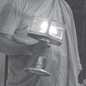 207 with the right hand, while ringing the bell with the left hand. The worshipper does japa or chants the hymn of the Deity mentally during Aratrika.