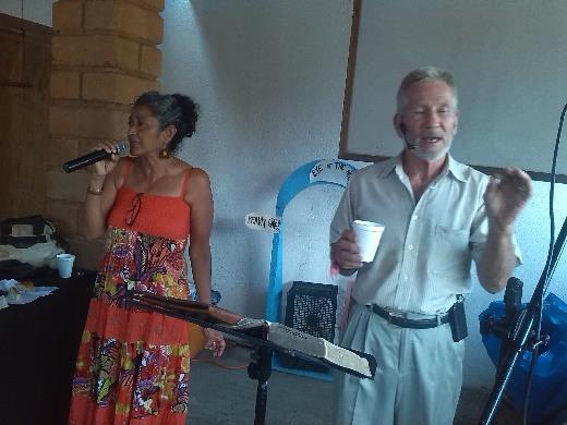 It is the answer for everyone, for anything and at any time. It s Jesus! This is the time of the year where few gringos come to Zihuatanejo. Even so we are having church services each Sunday.