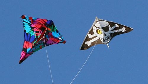 During the fight, or "jang," two kites are flown close to one another, often to great heights.