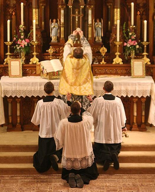 The Invalid New Mass THE NEW MASS VERSUS THE TRADITIONAL MASS The Novus Ordo Missae, even when said with piety and respect for the liturgical rules is impregnated with the spirit of Protestantism.