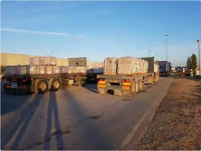 11 Trucks at the Kerem Shalom crossing with the renewal of its activity (Twitter account of Palinfo, January 16, 2018).