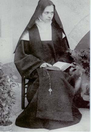 Inspiration from Blessed Elizabeth Blessed Elizabeth of the Trinity (1880-1906) is now recognised as one of the Carmelite Order s greatest treasures, but she was unknown until after a brief and