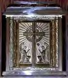SIXTEENTH SUNDAY IN ORDINARY TIME Sunday July 17, 2016 SANCTUARY LIGHT MASS INTENTIONS Monday 07-18 7:00 a.m. Lester J. Drew by Michael & Kathleen Bruscell 8:30 a.m. Roberto Napoleon Ramos by his son & daughter Tuesday 07-19 7:00 a.