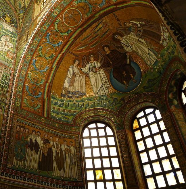 JUSTINIAN AND THE BYZANTINE STYLE The
