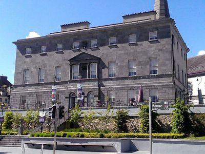 John s, Waterford, Ireland Image Courtesy of Wikimedia and Moralist B) Waterford Museum of Treasures (must see) The Waterford Museum of Treasures is housed in a six-story, 19th-century granary.