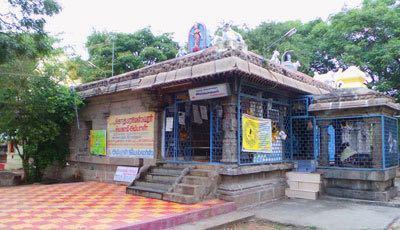 Kunnathur - 8 of 9 Nava Kailasam Kunnathur temple is on the banks of Thamaraparani river, in
