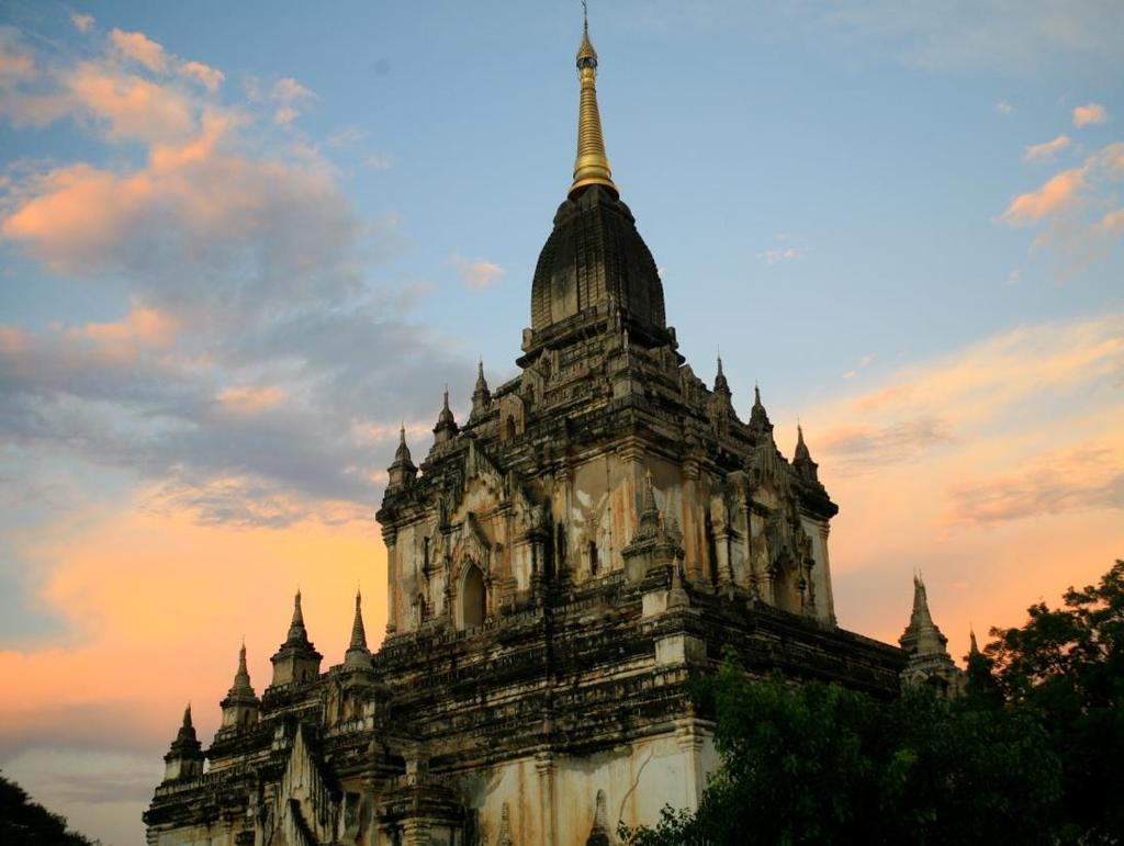 The site is located in the dry central plains of the country, on the eastern bank of the Irrawaddy River, 90 miles southwest of Mandalay. The ruins cover an area of 16 square miles (41 km2).
