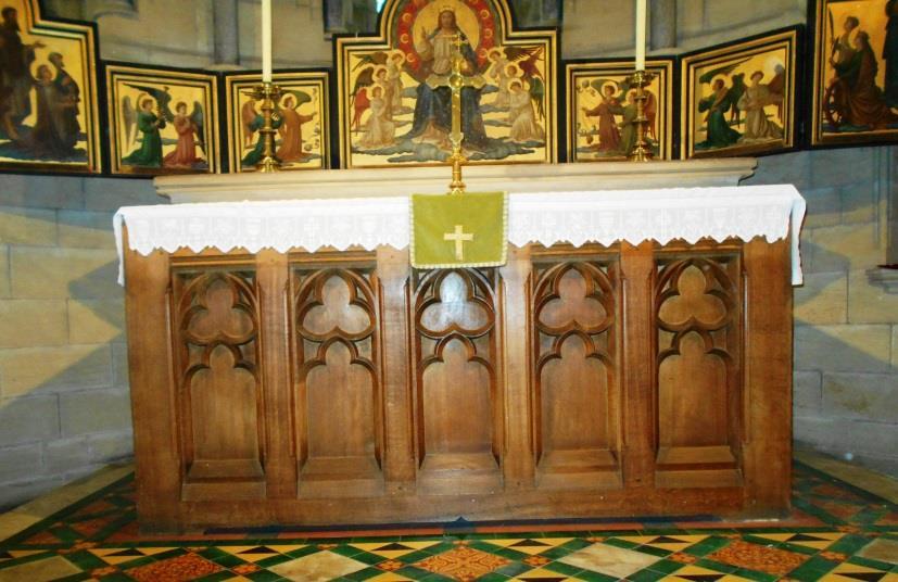 The space around the altar is often filled with