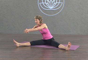 This practice will finish on the ground again with a twist, hip openers, and a luscious savasana. Yoga for the 2nd Chakra Sacral Chakra 25 min Get your creative juices flowing!