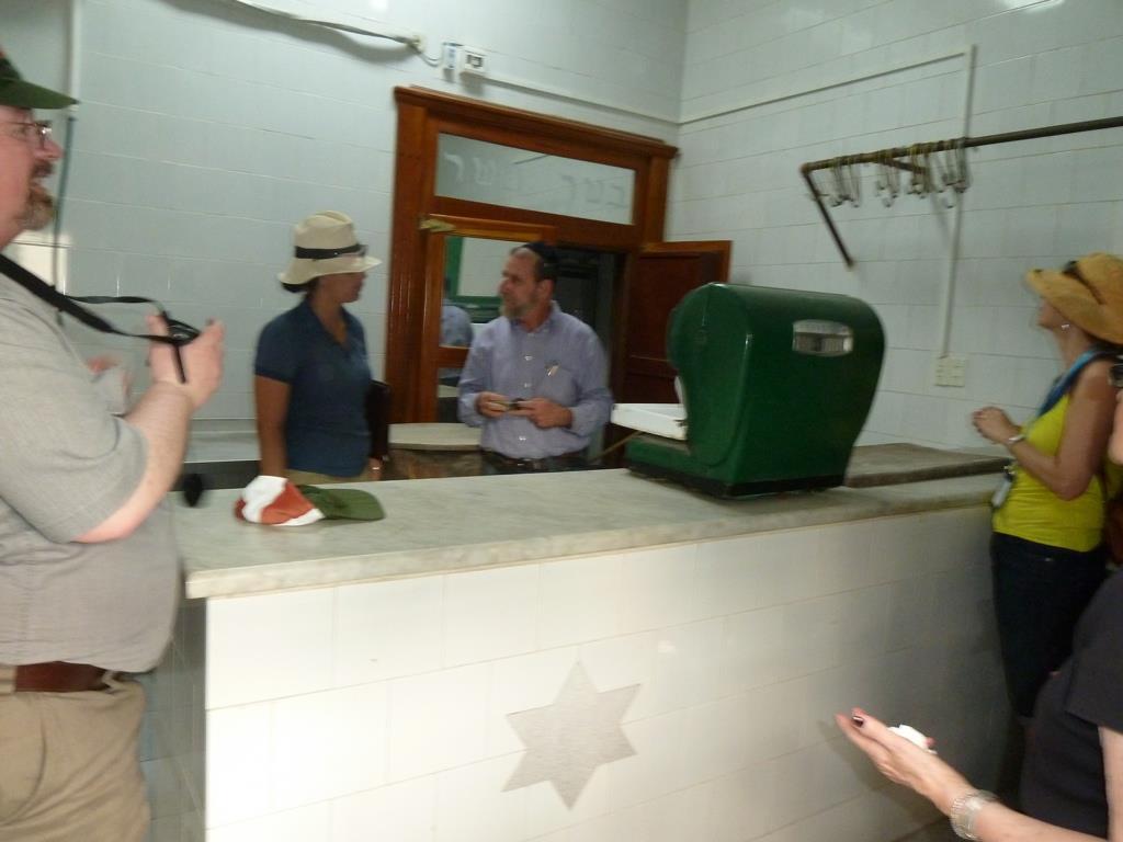 Jewish Life in Cuba Kosher butcher remained throughout the Communist reign.