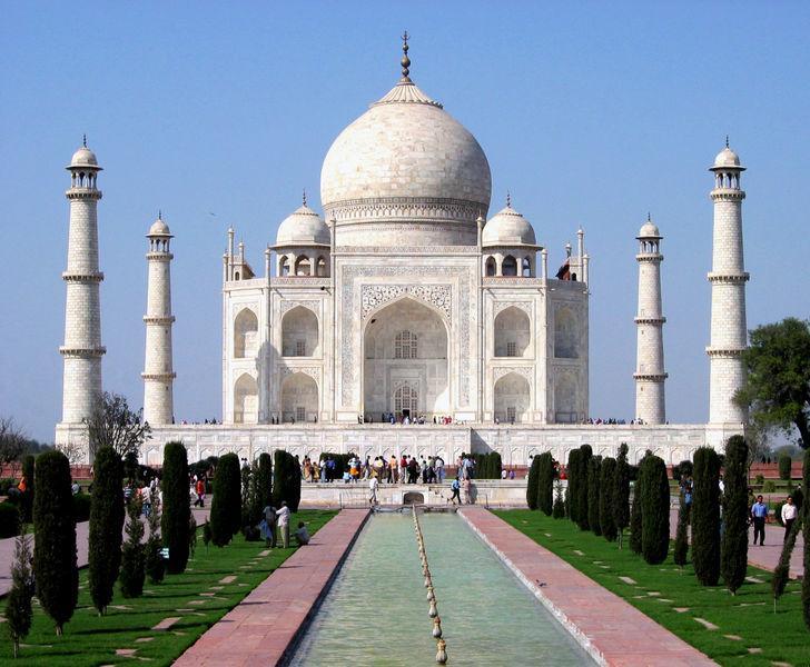 Taj Mahal c. 17 th ce.