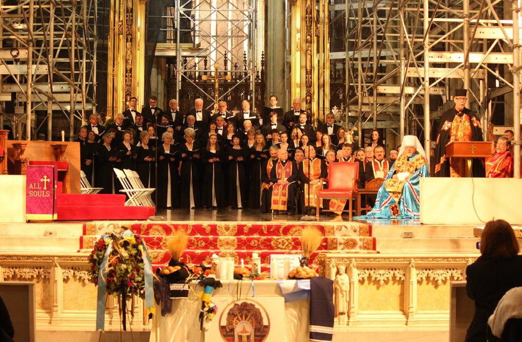 The Dumka Choir, chants the responses to the Panakhyda.