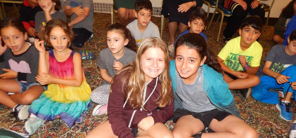 The Religious School Year Begins From the Temple Israel Religious School by Rabbi Amy Roth Sha, Sha, Sha, Shana Tova!