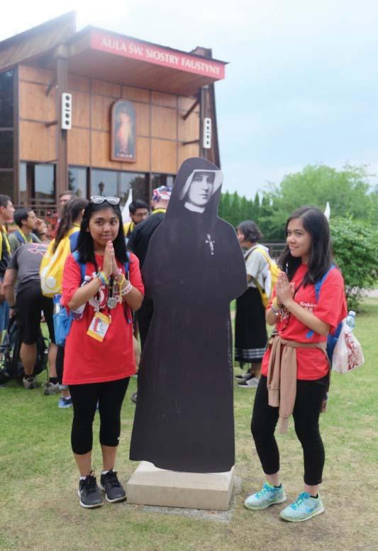PARISH BULLETIN SUNBURN, SWEAT, AND SORENESS AT THE SHRINE OF THE DIVINE MERCY By: Elise P. Yabut Paint an image according to the pattern you see, with the inscription Jesus, I trust in You.