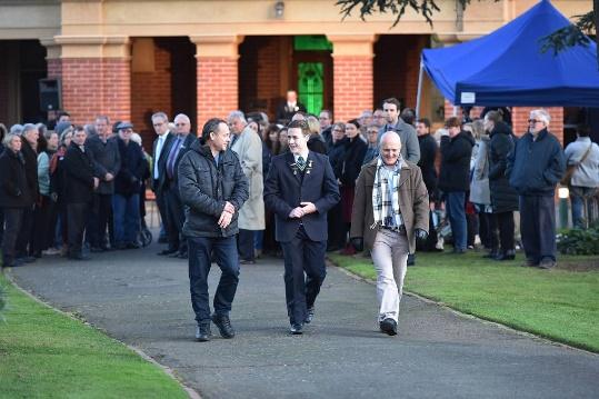 ST PATRICK'S COLLEGE APOLOGISES TO VICTIMS OF SEXUAL ABUSE Around one hundred people gathered at St Patrick s College Ballarat on Tuesday, June 27 as the school took the momentous step of officially