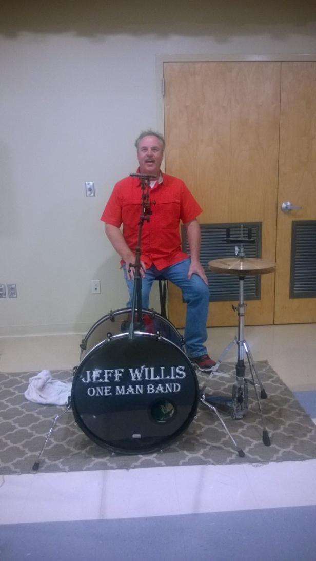 ****************************************************** FISH FRY ENTERTAINMENT During the Fish Fry on Friday, March 9 & 23, we were entertained by Jeff