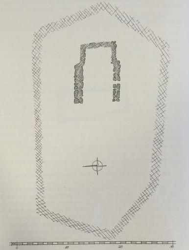 Figure 27: The plan of the church at Ø105 in Ketilsfjord. It is a simple nave and chancel plan and has an open western wall.
