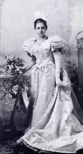 1876 - August 8 th, Princess Sophia Duleep Singh is born in Elveden Hall, Norfolk.