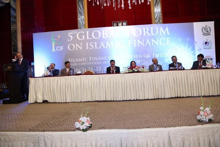 There is a need for Islamic financial institutions to move away from the traditional business model.