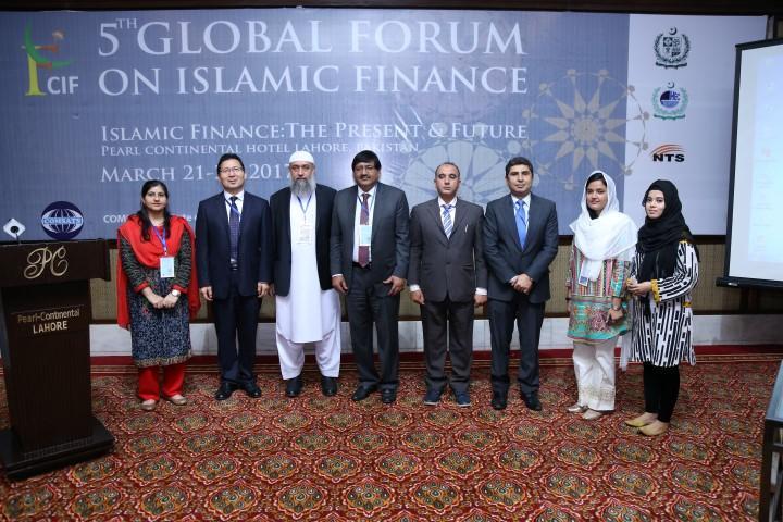 speakers contributed their work on the latest and applied issues in Islamic finance.