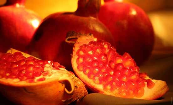 Pomegranate Introduction When Jews wanted to appraise beauty, the pomegranate was their measuring stick.