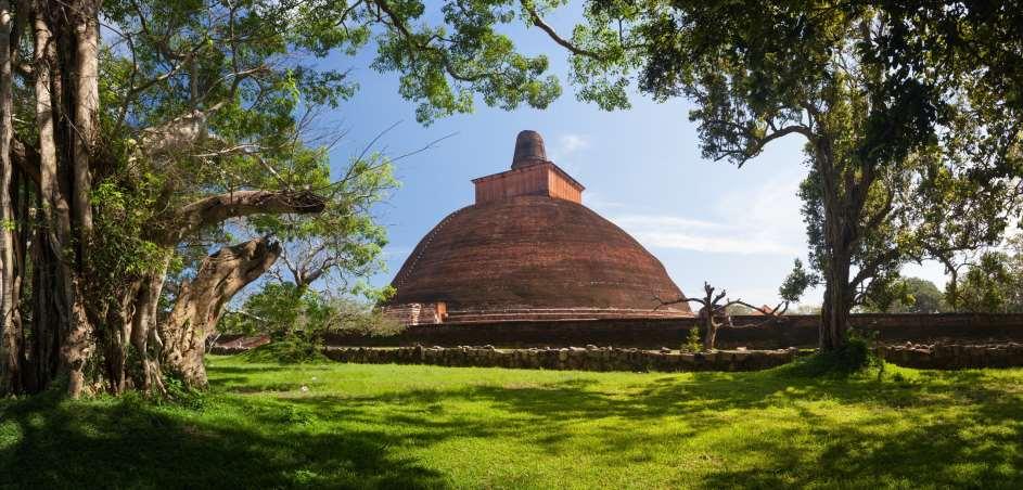 Tuparamaya: Considered as the first Buddhist Stupa in Sri Lanka, built by King Devanmpiya-Tissa (247-207 BC), in 3rd Century BC in which enshrines the sacred Right Collar Bone of Lord Buddha.