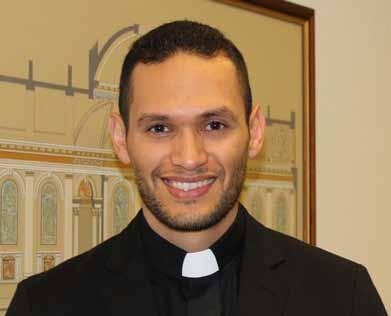 ADA en Acción: Gerardo Vasquez Seminarista en el Seminario San Patricio Gerardo Vásquez admite que es analítico. El estudia cuidadosamente sus decisiones.