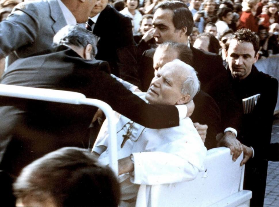 On the 13 th May 1981 it was on this date that Pope John Paul 2 nd was shot in Rome and of course it was also on the Feast Day of Our Lady of Fatima.