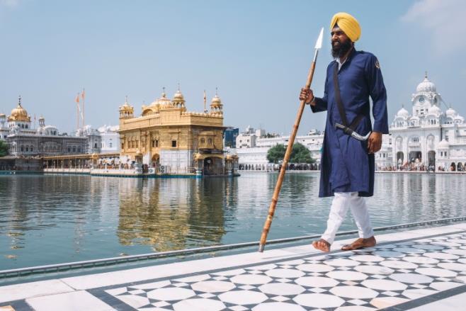 Sikhism Worldwide, Sikhs number more than 23 million, but more than 90 percent of Sikhs live in the Indian State of Punjab, where they form close to 65 percent of the population.