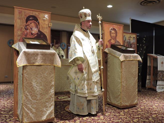 132:1) XXIII SOBOR of the Ukrainian Orthodox Church of Canada July 13-19, 2015 COMMUNIQUÉ #1, July14, 2015 His Grace Bishop Andriy con-celebrates the Hierarchical Divine