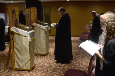 The session closed with the singing of Dostoyno and the blessing by Metropolitan Yurij.