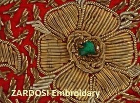 ZARDOSI The Tanchoi silks are among the traditional Surat saris. It is one of most popular variety of silk saris from Gujarat.