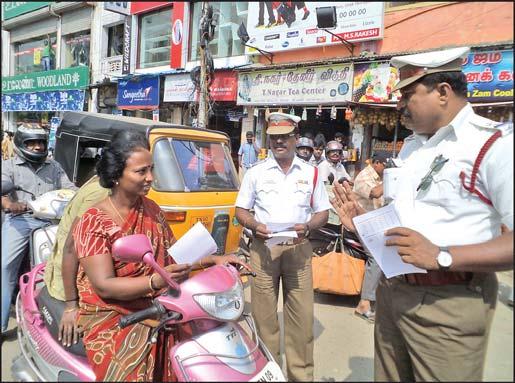 Maarimuthu (Inspector, Traffic) told Mambalam Times that students and police personnel also distributed pamphlets among motorists.