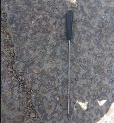5 Right: The screwdriver used in the attempted stabbing attack (Israel Police Force, April 8, 18). Left: Muhammad Abd al-karim Marshud (Dunia al-watan, April 9, 18).