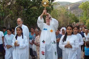 Kennedy, S.J., journeyed to El Salvador and Honduras to visit with Jesuit missionaries, former Jesuits, and Central American Catholics. In Gaurjila, El Salvador, Fr.
