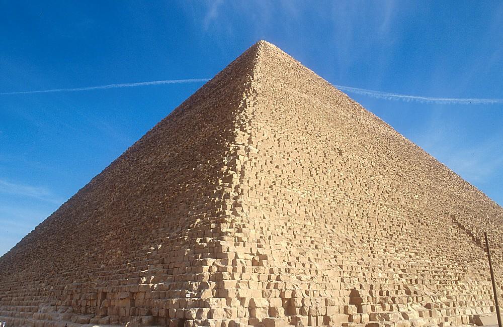 The Great Pyramid Khufu (Cheops) Aligned to Constellation